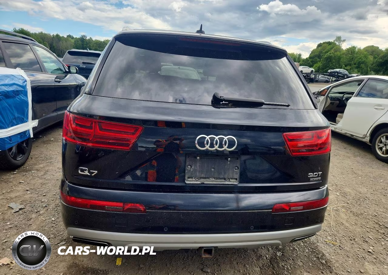2017 Audi Q7 Premium Plus VIN:WA1LAAF72HD030152 - 6