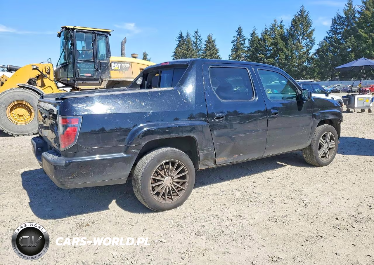 2014 Honda Ridgeline Sport VIN:5FPYK1F71EB502538 - 3