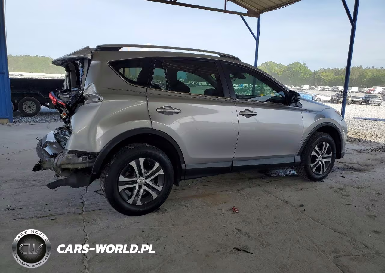 2018 Toyota Rav4 Le VIN:2T3ZFREV6JW420258 - 3