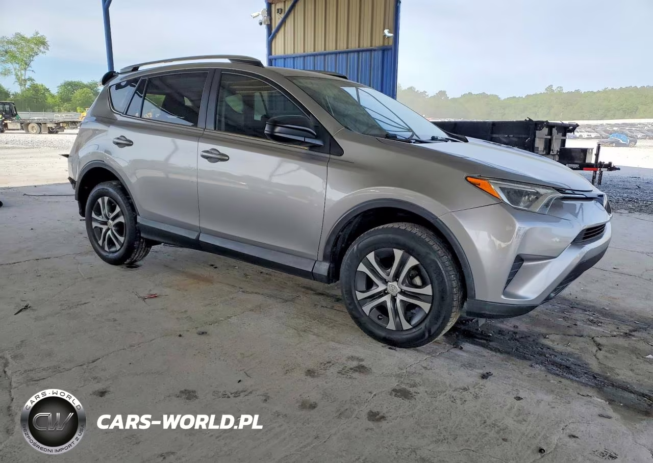 2018 Toyota Rav4 Le VIN:2T3ZFREV6JW420258 - 4