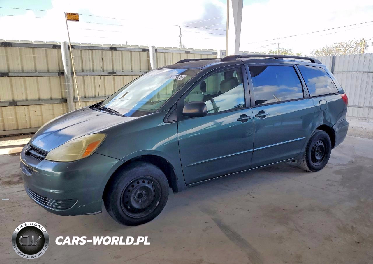 2004 Toyota Sienna Le 7 Passenger