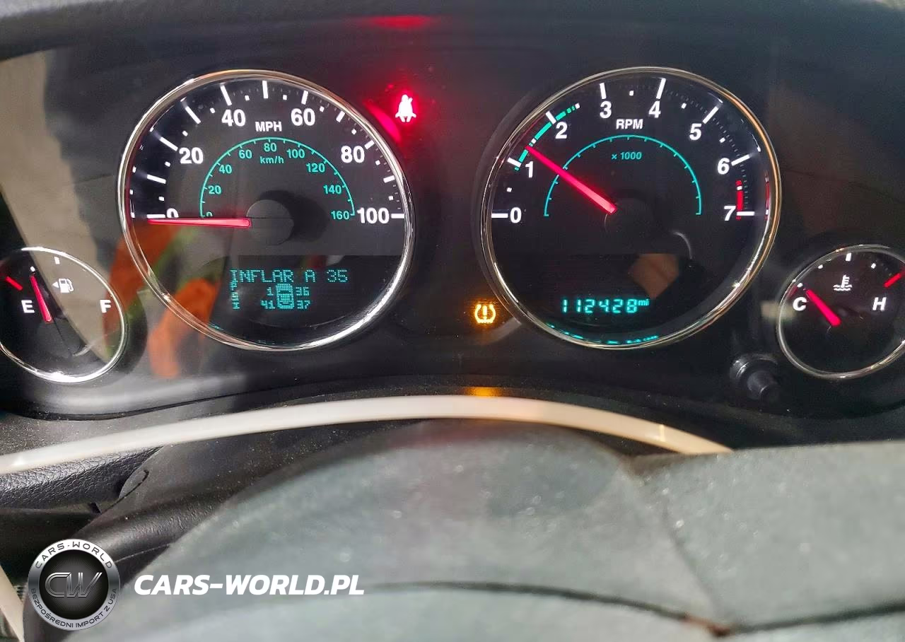2016 Jeep Wrangler Unlimited Sahara VIN:1C4BJWEG5GL227174 - 9
