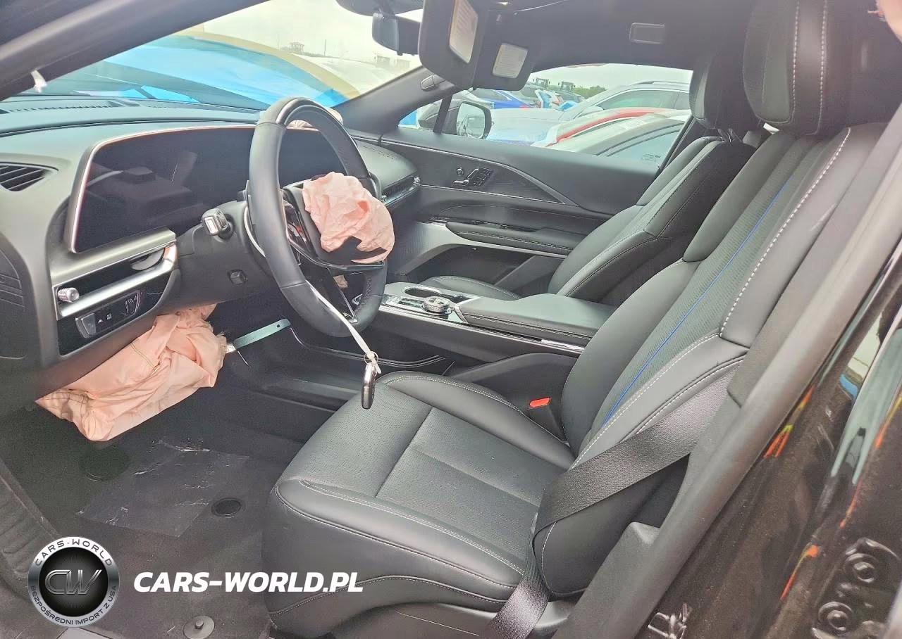 2026 Cadillac Lyriq Premium Luxury VIN:1GYKPRRK8TZ300103 - 7