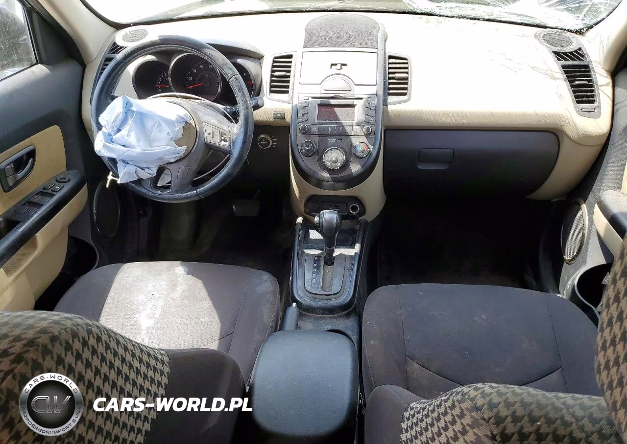 2010 Kia Soul + VIN:KNDJT2A27A7136349 - 8