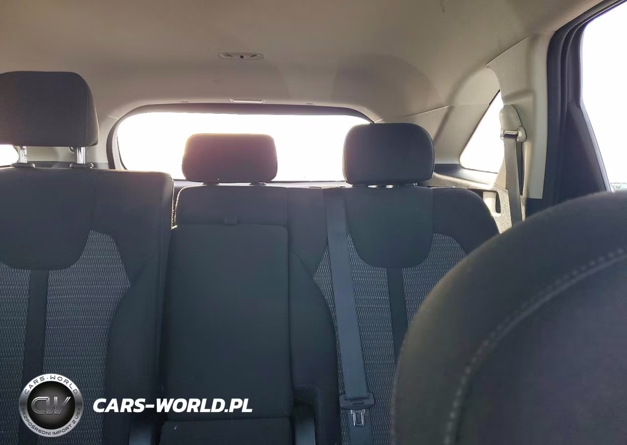 2023 Kia Sorento Lx VIN:5XYRG4LC0PG212725 - 10