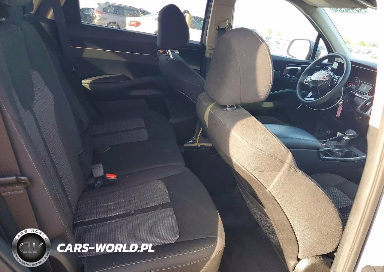 2023 Kia Sorento Lx VIN:5XYRG4LC0PG212725 - 11
