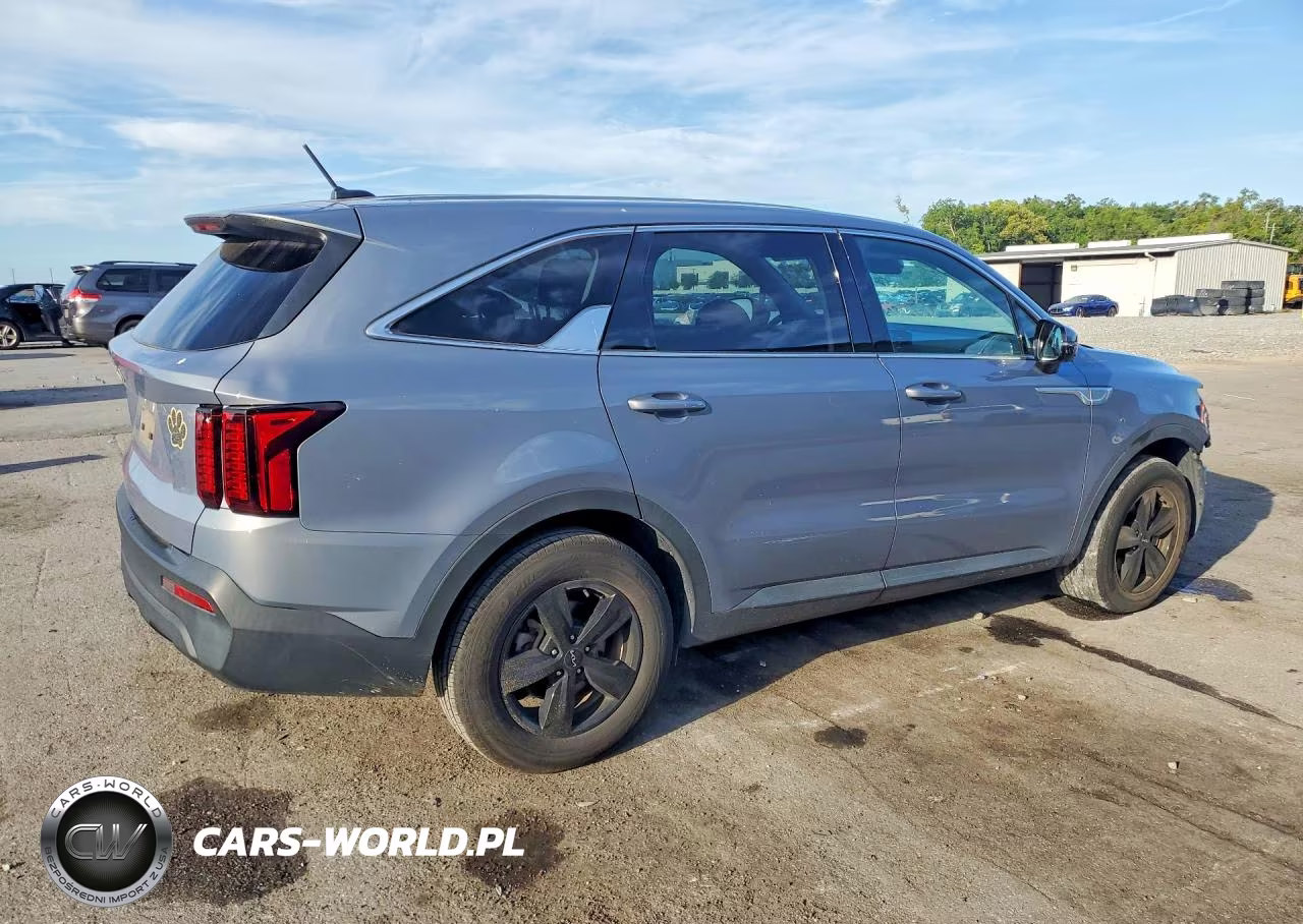 2023 Kia Sorento Lx VIN:5XYRG4LC0PG212725 - 3
