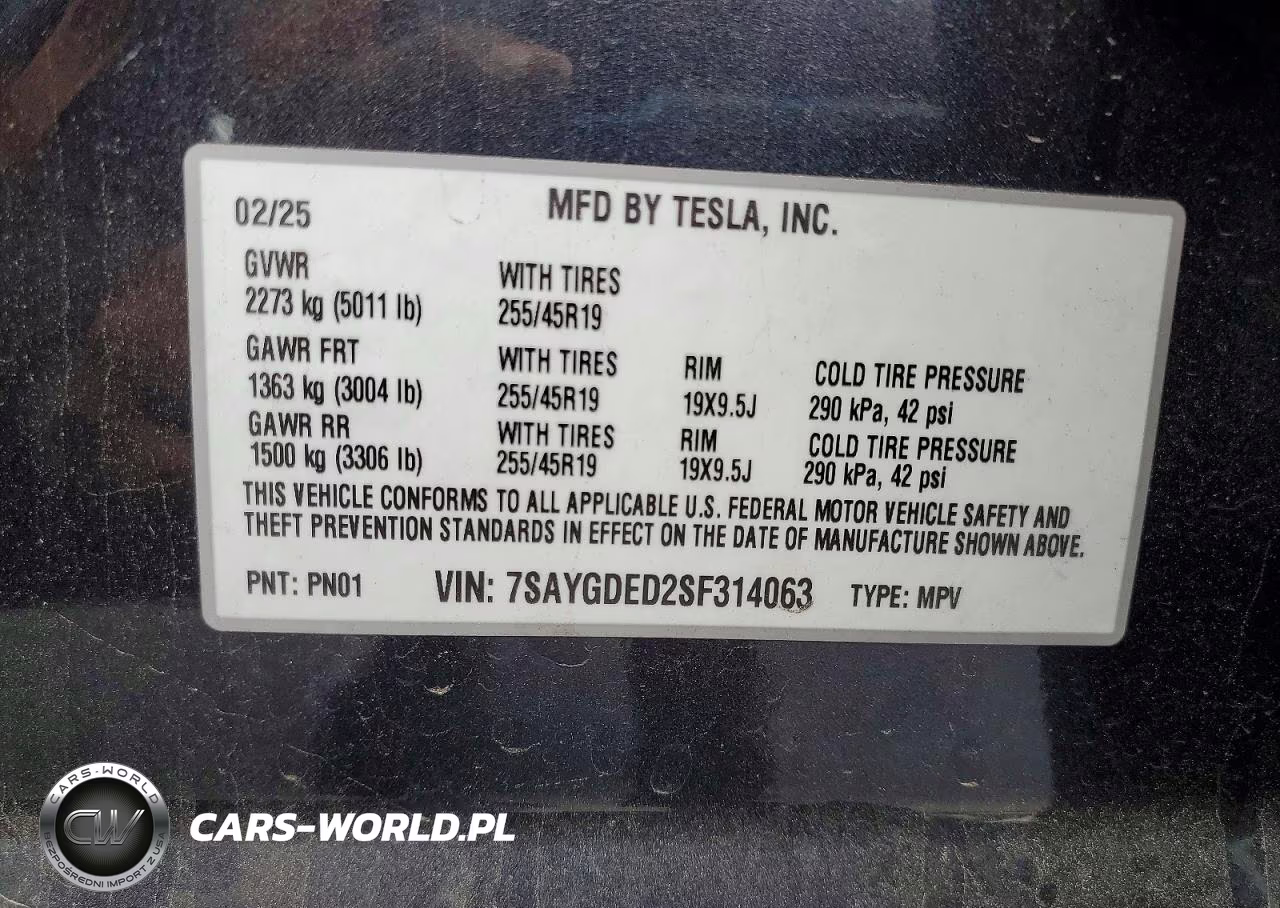 2025 Tesla Model Y VIN:7SAYGDED2SF314063 - 13