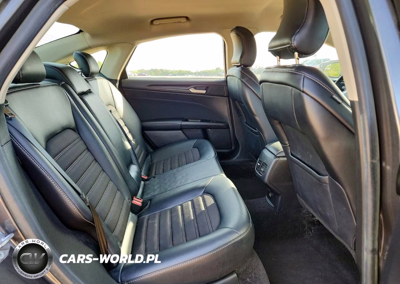 2018 Ford Fusion Se VIN:3FA6P0HD3JR251339 - 10