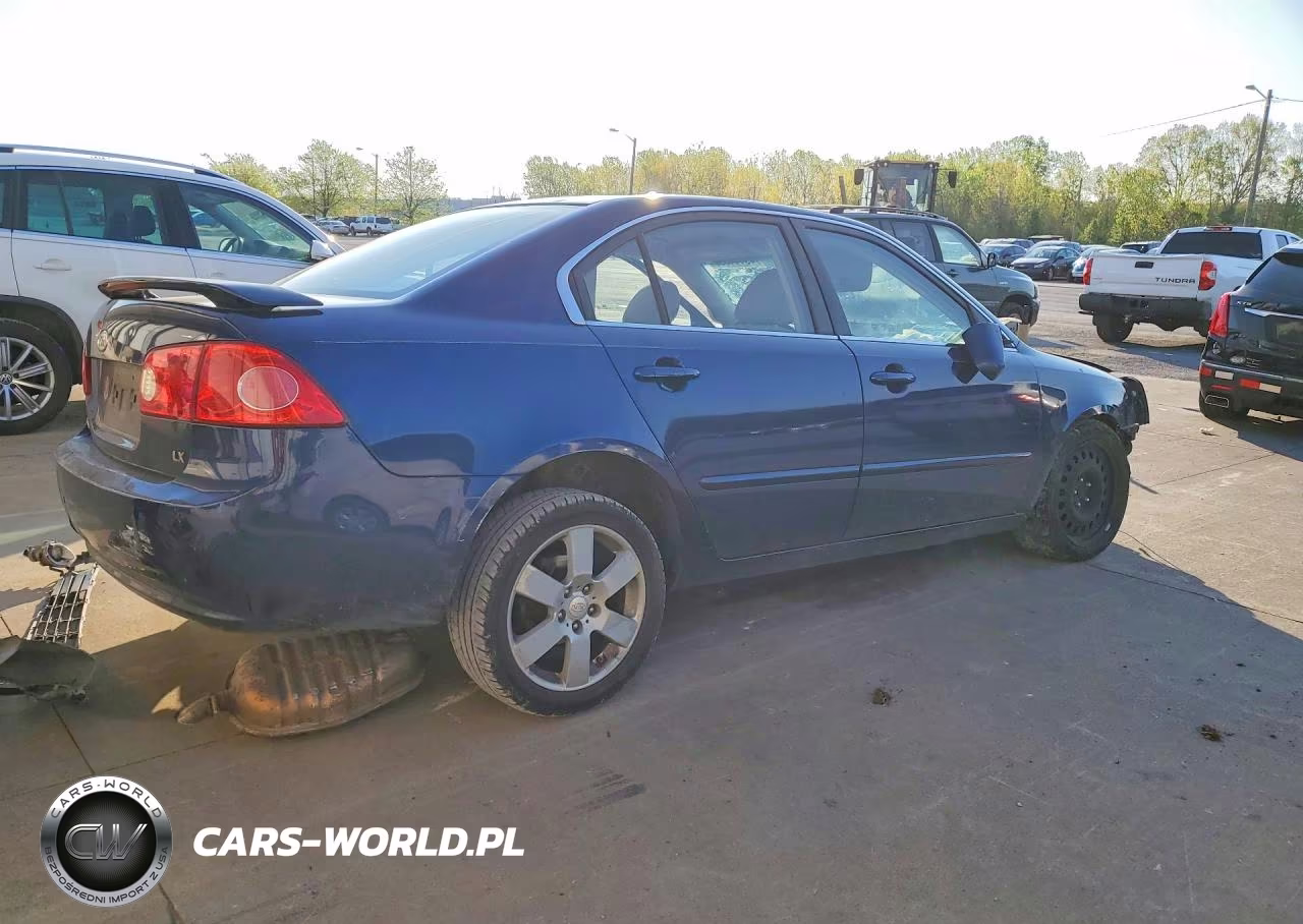 2008 Kia Optima Lx VIN:KNAGE123885242818 - 3