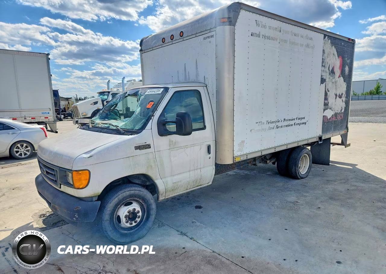 2004 Ford E350 Box Truck