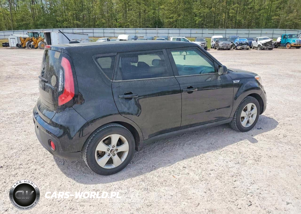 2018 Kia Soul Base VIN:KNDJN2A26J7621379 - 3
