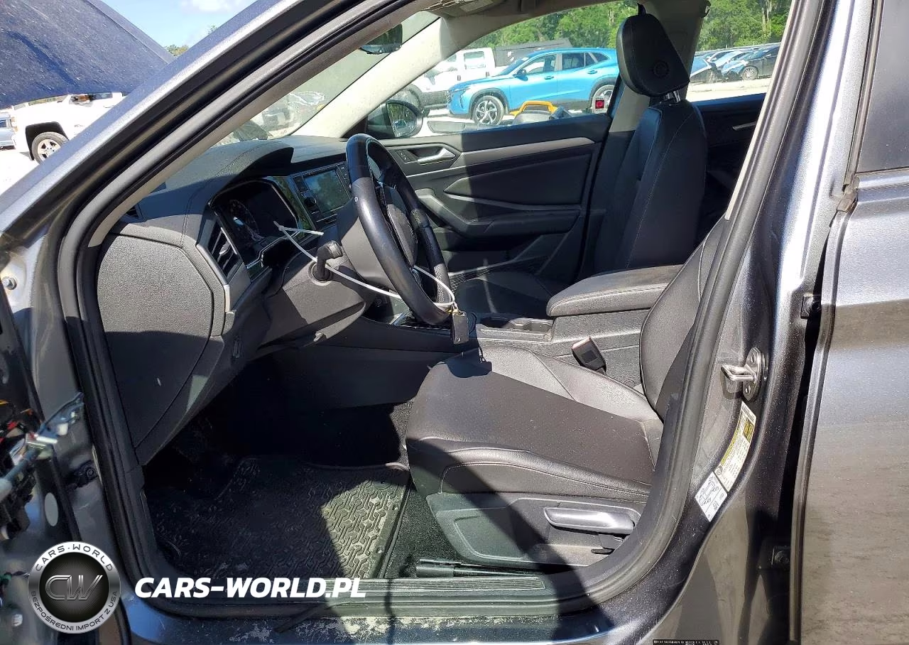 2019 Volkswagen Jetta S VIN:3VWCB7BU0KM243806 - 7