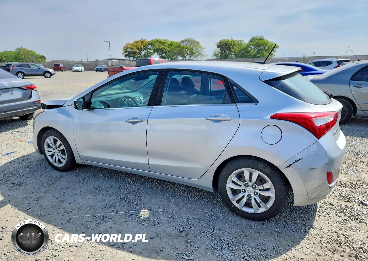 2017 Hyundai Elantra Gt Base VIN:KMHD35LH3HU361777 - 2
