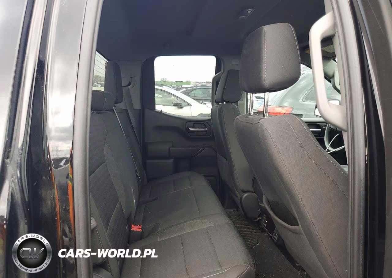 2022 Chevrolet Silverado K1500 Custom VIN:1GCRDBEK7NZ637150 - 10