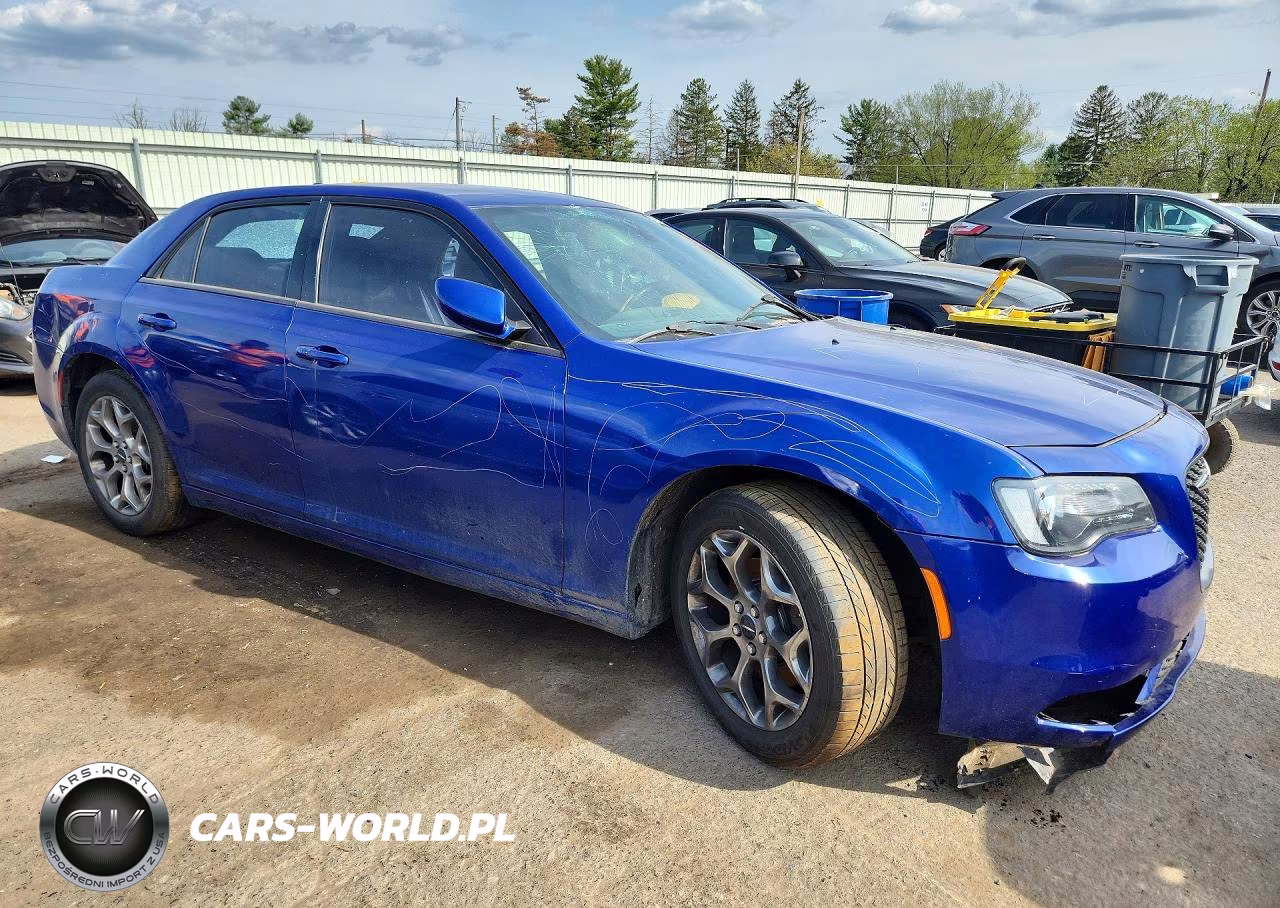 2018 Chrysler 300 S VIN:2C3CCAGG2JH267784 - 4