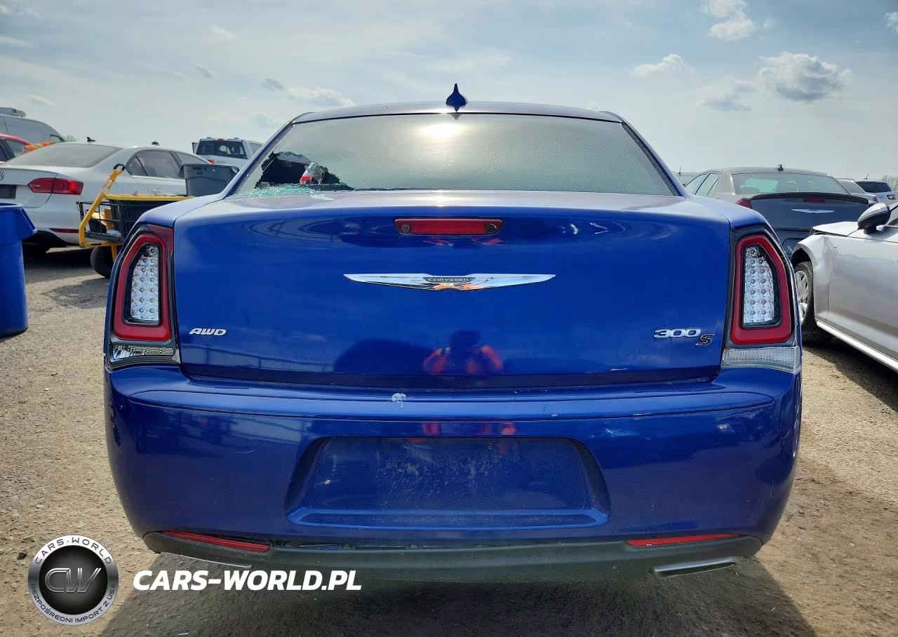2018 Chrysler 300 S VIN:2C3CCAGG2JH267784 - 6