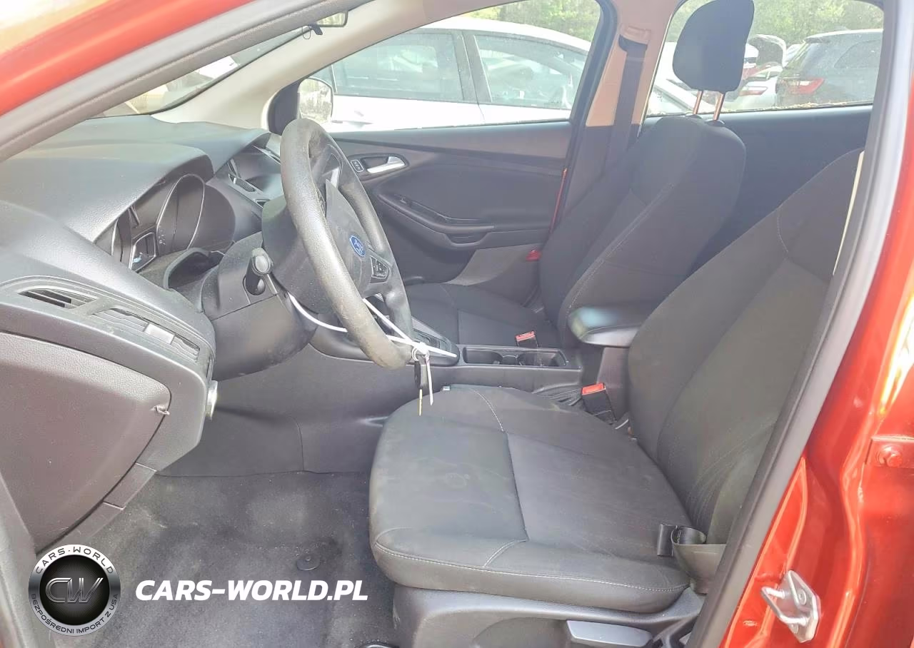 2018 Ford Focus Se VIN:1FADP3K2XJL300129 - 7