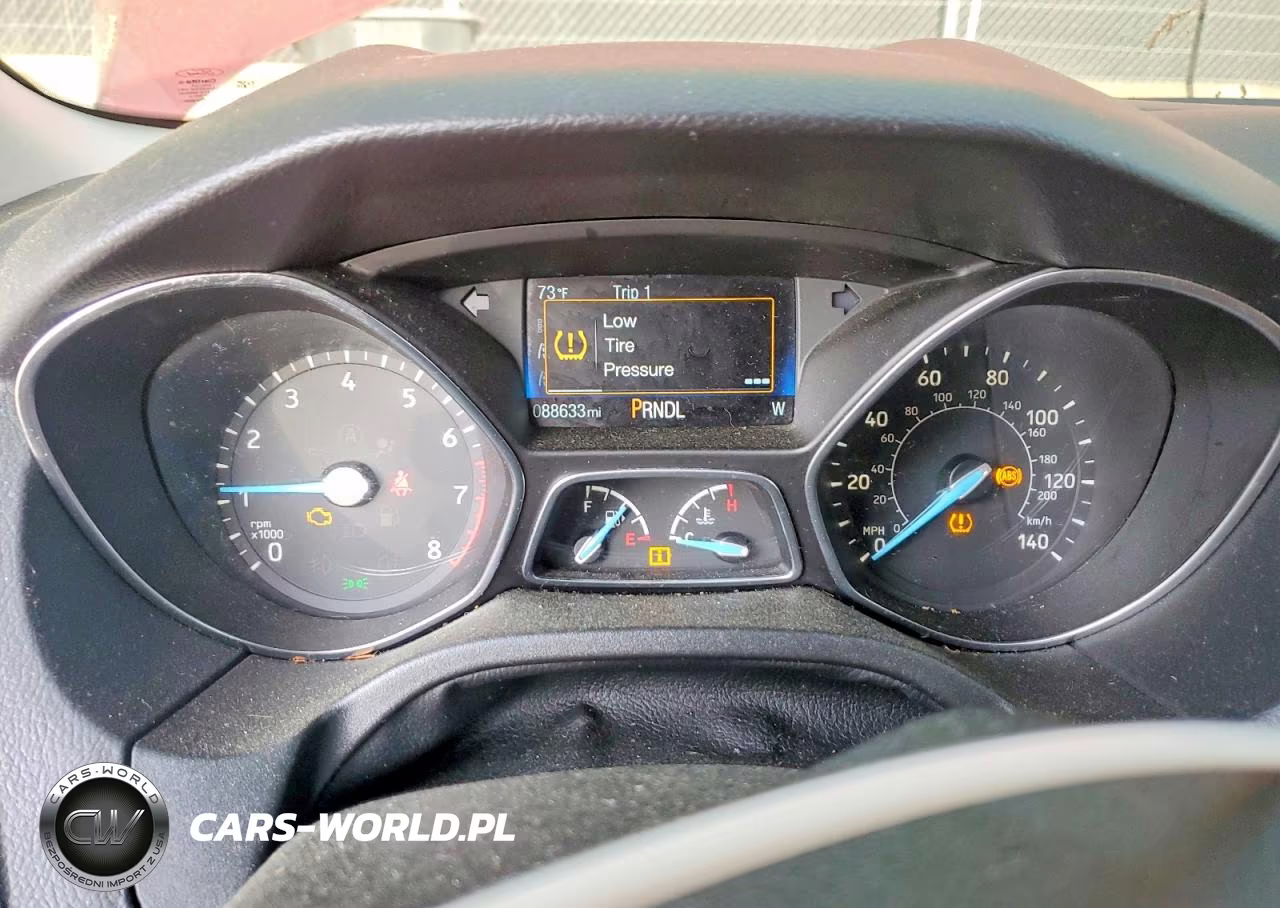 2018 Ford Focus Se VIN:1FADP3K2XJL300129 - 9
