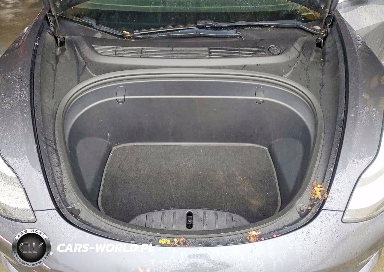 2018 Tesla Model 3 VIN:5YJ3E1EB8JF083081 - 11