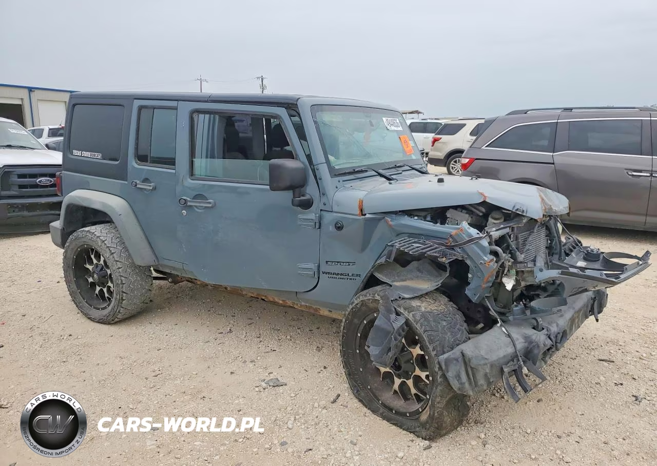 2014 Jeep Wrangler Unlimited Sport VIN:1C4BJWDG1EL173371 - 4