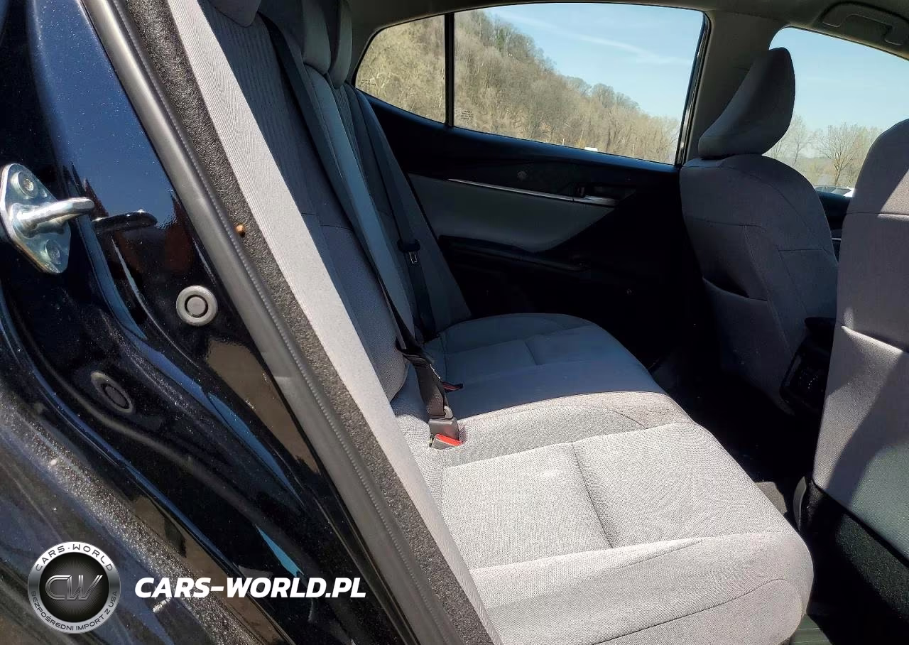 2025 Toyota Camry Le VIN:4T1DBADK8SU540880 - 10
