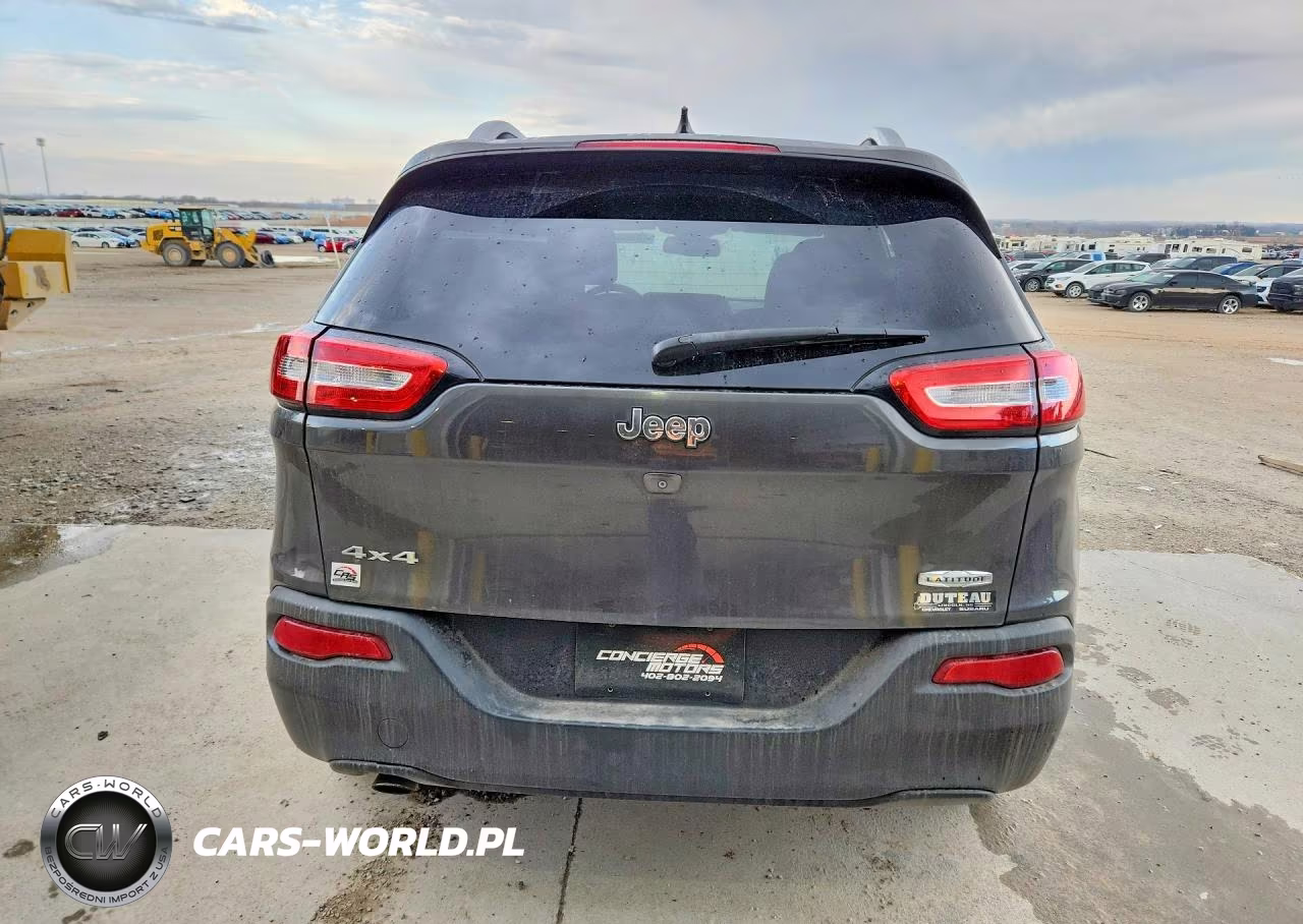 2015 Jeep Cherokee Latitude VIN:1C4PJMCB1FW641115 - 6