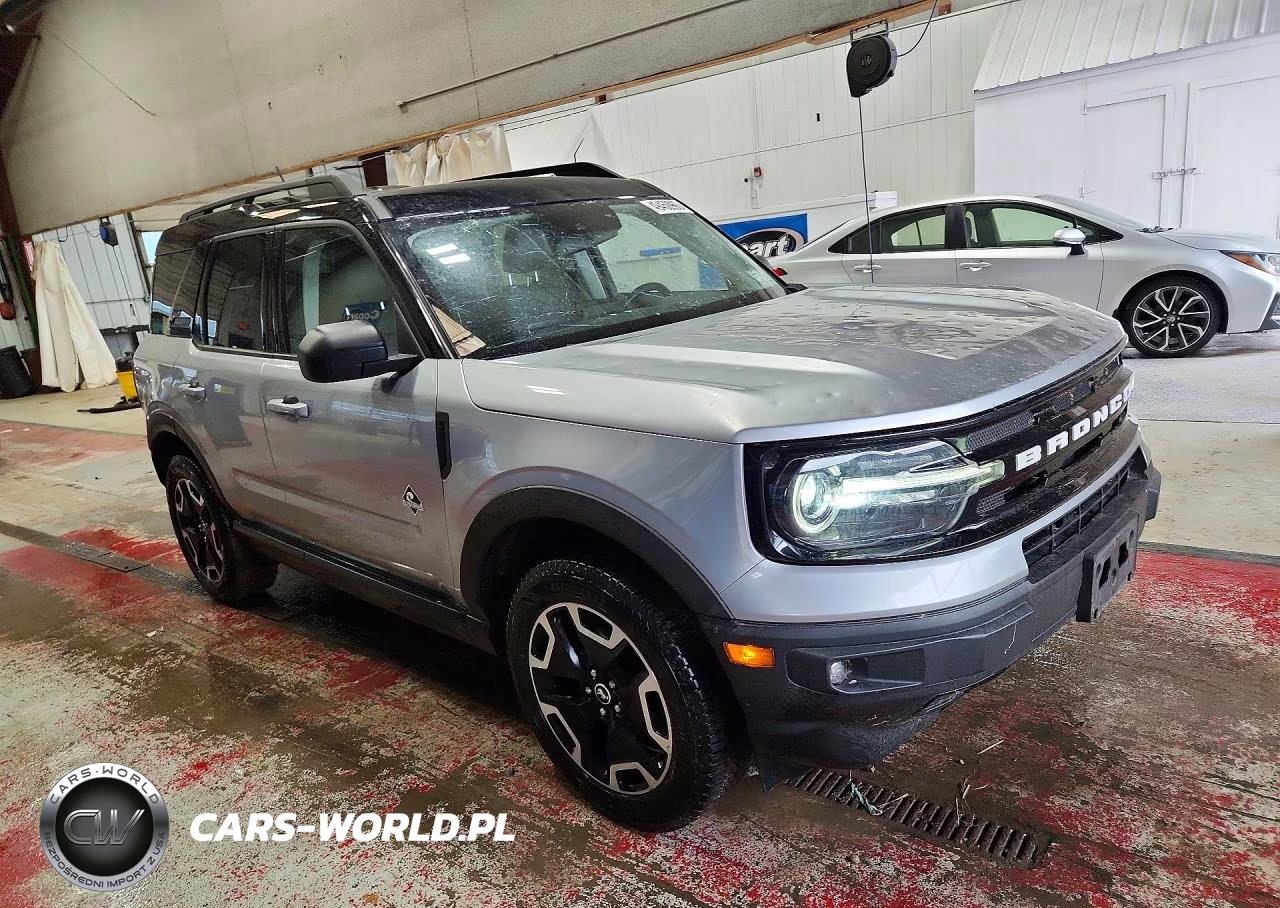2021 Ford Bronco Sport Outer Banks VIN:3FMCR9C63MRB14096 - 4