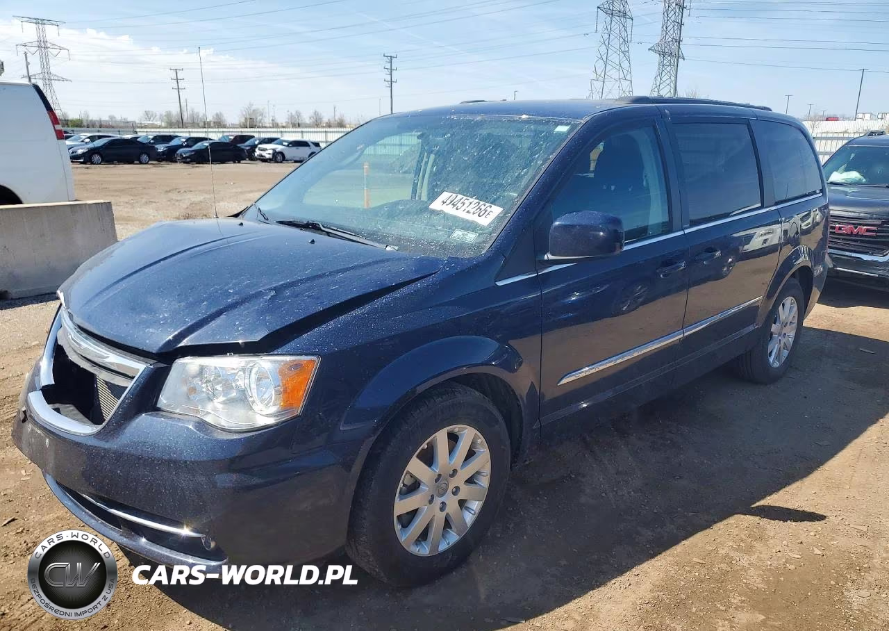 2013 Chrysler Town & Country Touring