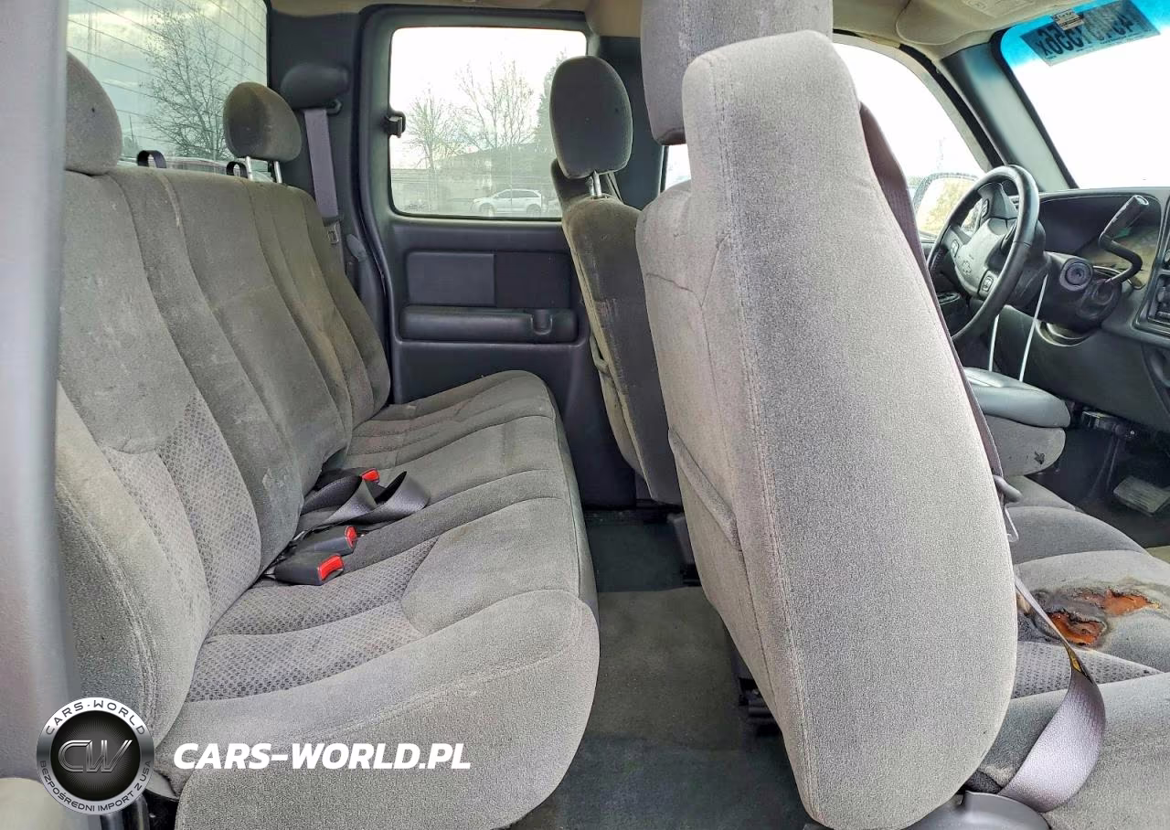 2003 Chevrolet Silverado K2500 Heavy Duty VIN:1GCHK29103E181242 - 10