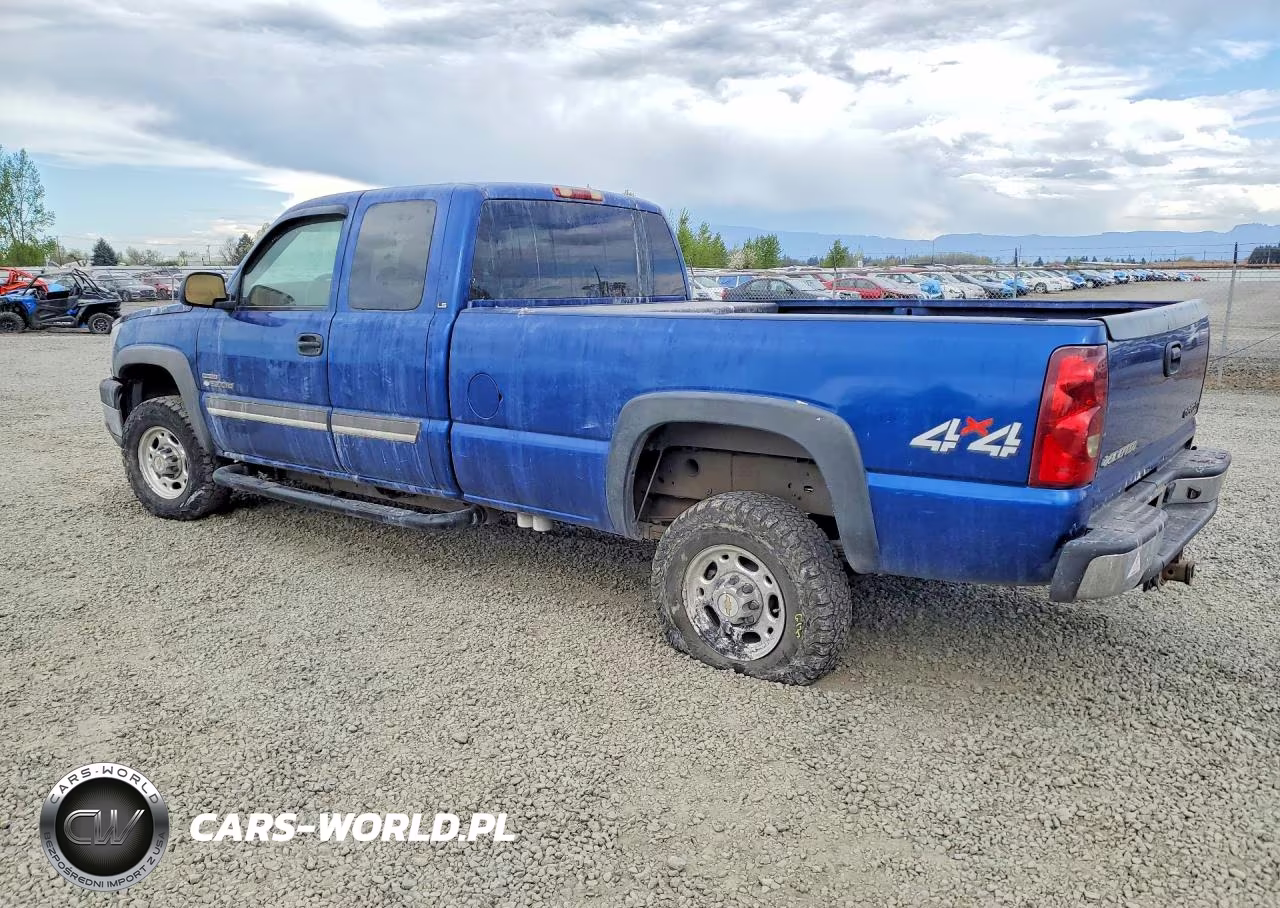 2003 Chevrolet Silverado K2500 Heavy Duty VIN:1GCHK29103E181242 - 2