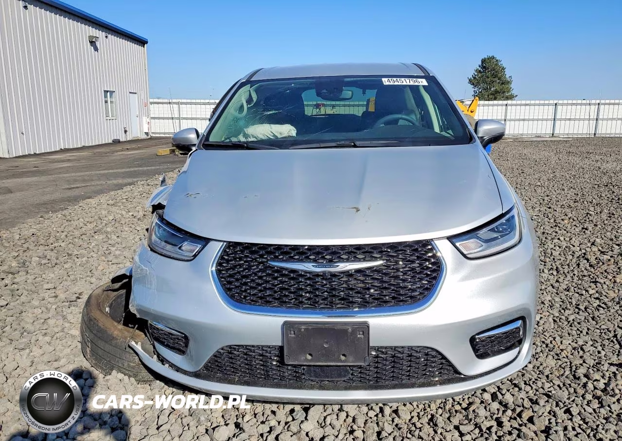 2023 Chrysler Pacifica Touring L VIN:2C4RC3BG8PR593472 - 5