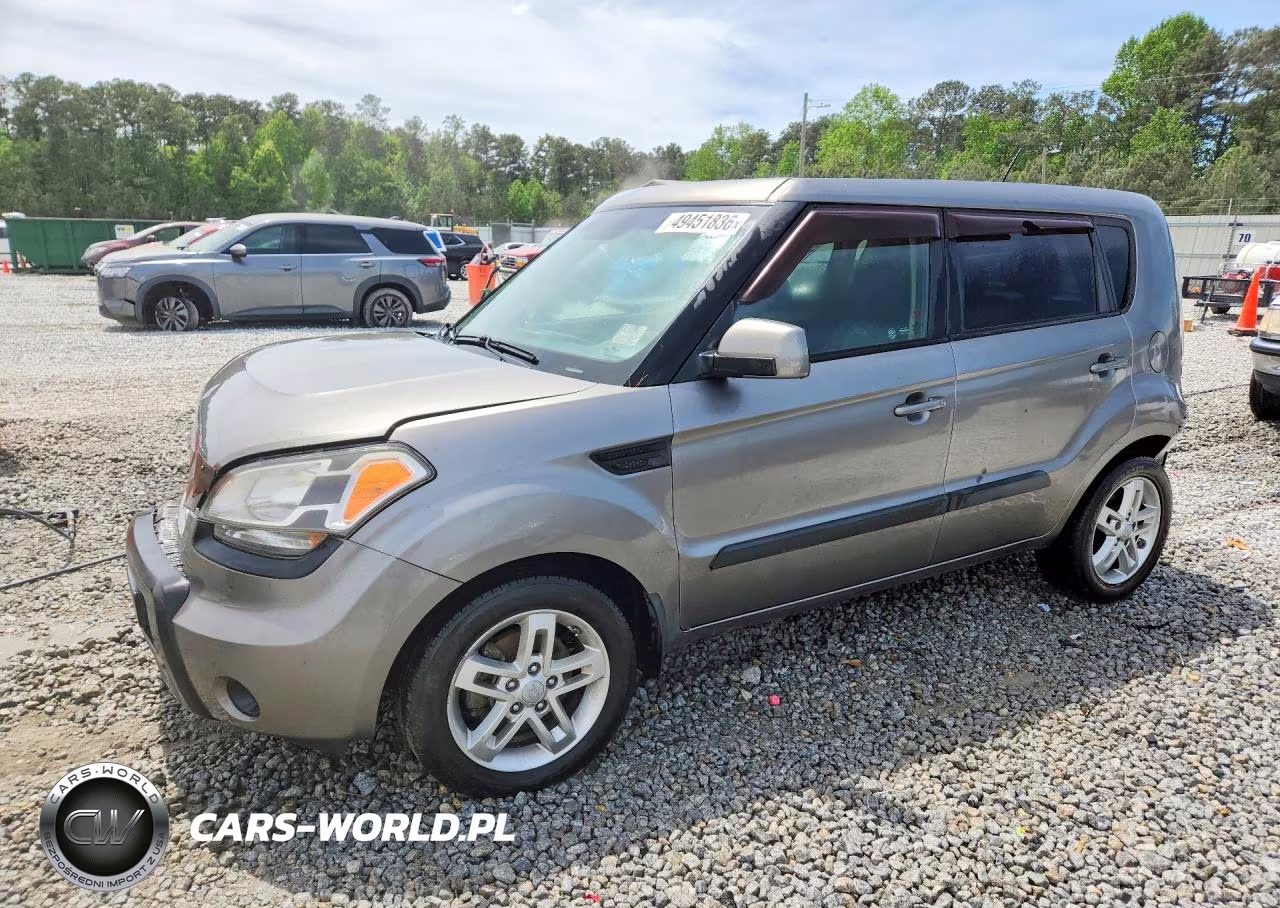 2011 Kia Soul +