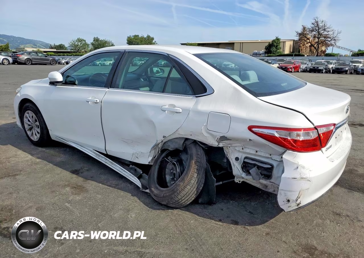 2016 Toyota Camry Le VIN:4T4BF1FK0GR533606 - 2