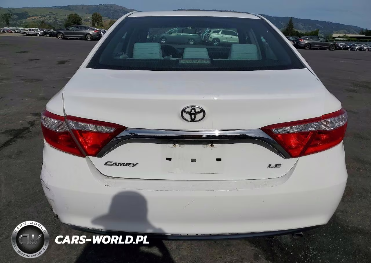 2016 Toyota Camry Le VIN:4T4BF1FK0GR533606 - 6