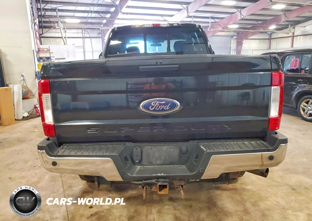 2018 Ford F250 Super Duty VIN:1FT7X2B6XJEB88425 - 6