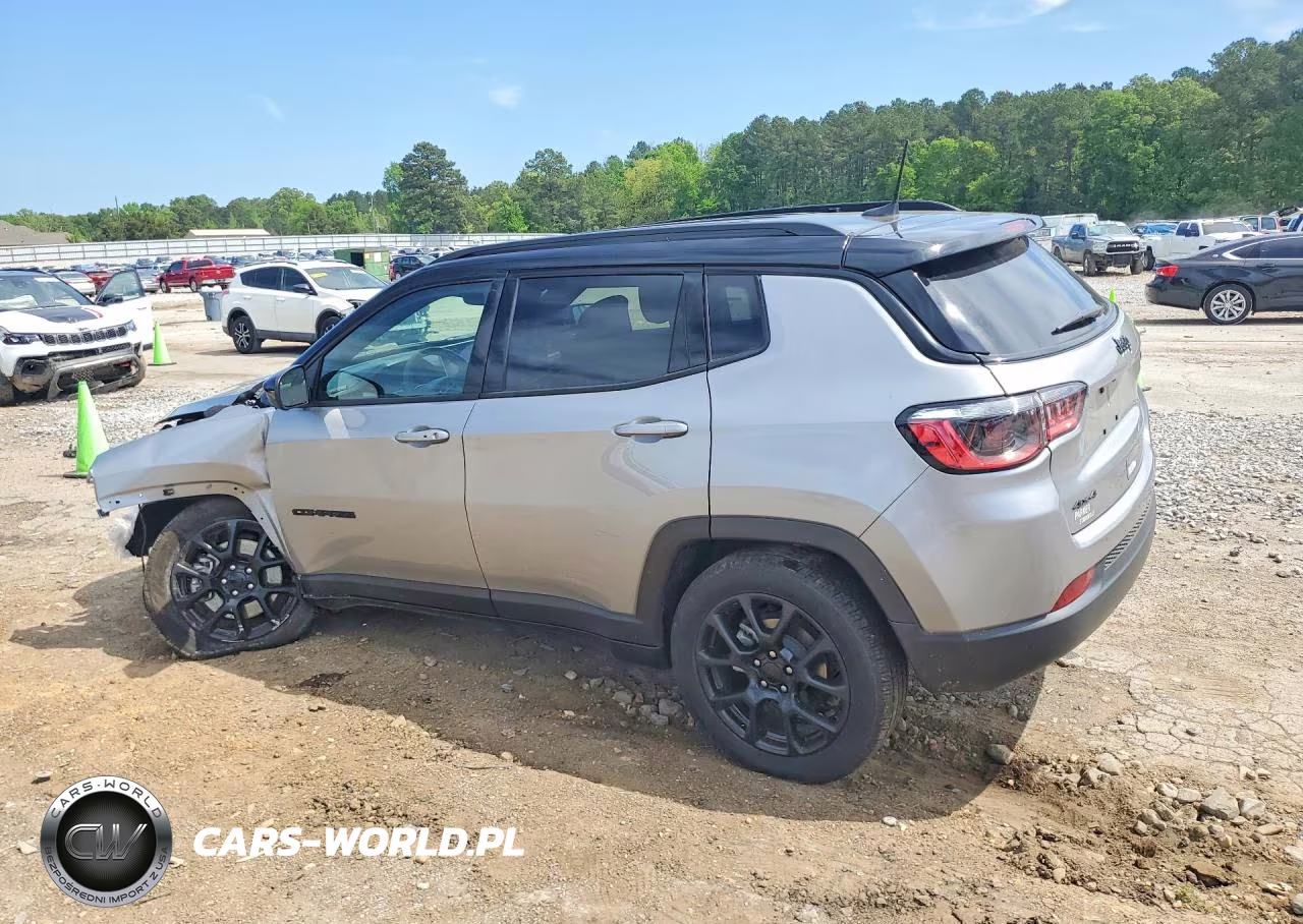 2023 Jeep Compass Latitude VIN:3C4NJDBN0PT555515 - 2