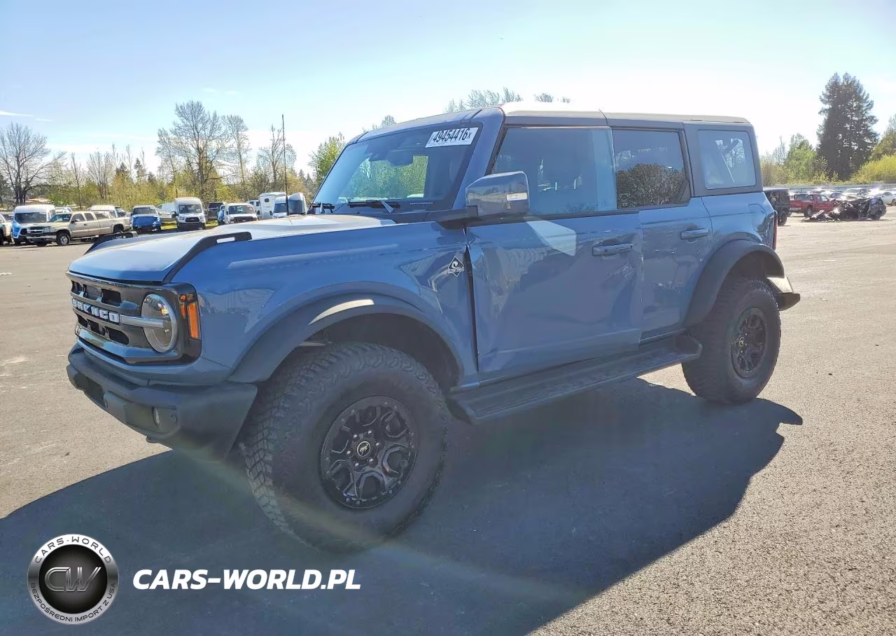 2025 Ford Bronco Outer Banks