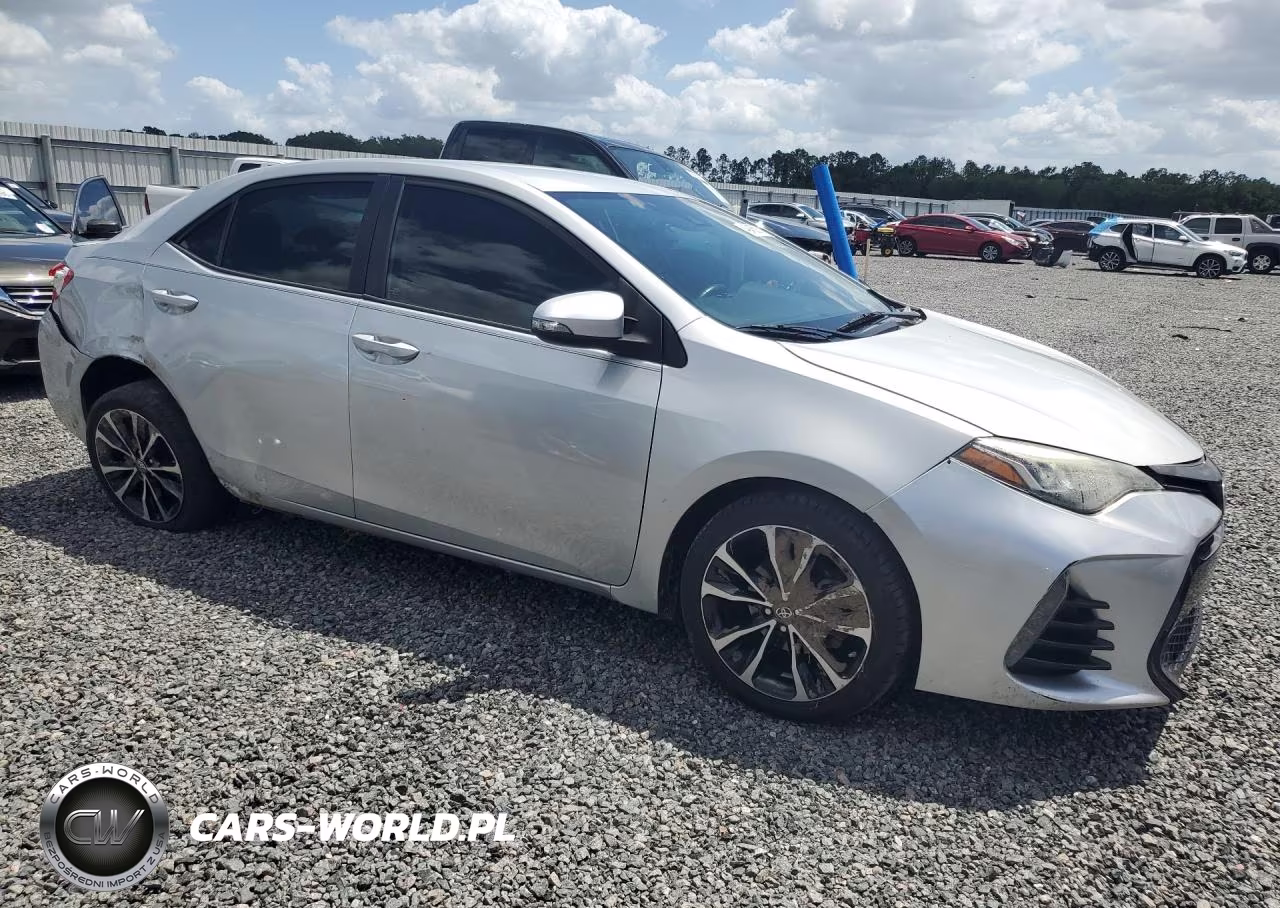 2018 Toyota Corolla Se VIN:2T1BURHE2JC992098 - 4