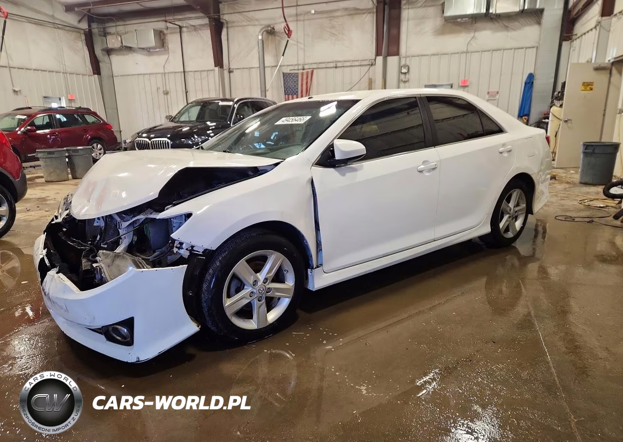 2014 Toyota Camry Se – zdjęcie 1 z 13