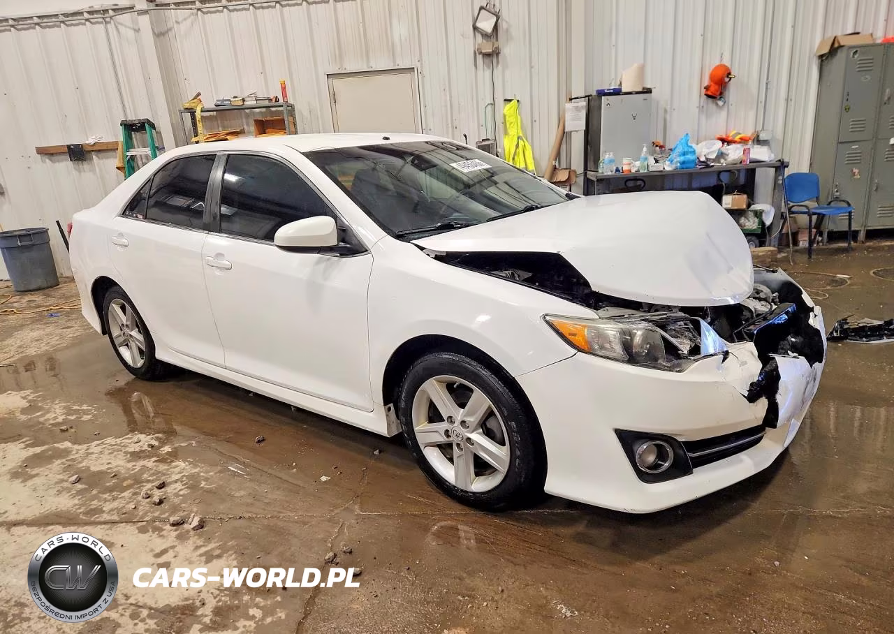 2014 Toyota Camry Se VIN:4T1BF1FK1EU341537 - 4
