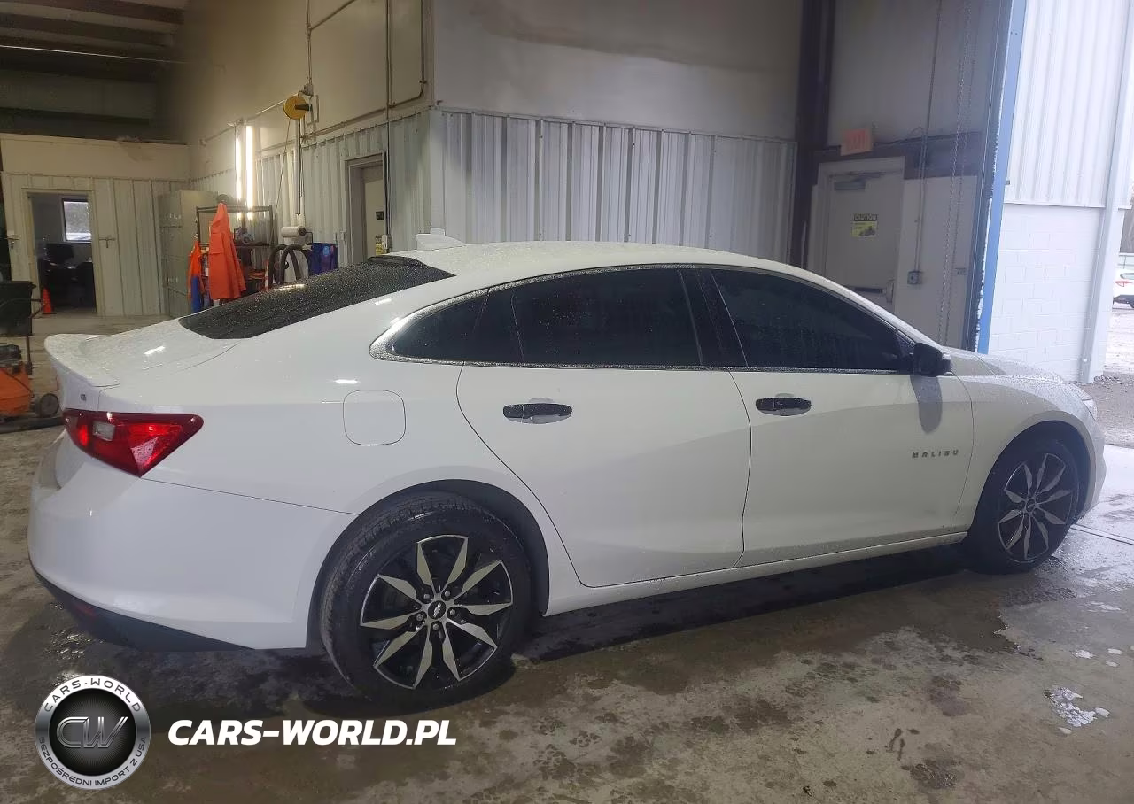 2018 Chevrolet Malibu Lt VIN:1G1ZD5ST2JF114637 - 3