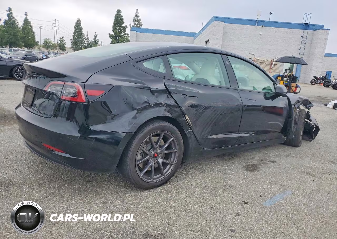 2023 Tesla Model 3 VIN:5YJ3E1EA3PF587702 - 3