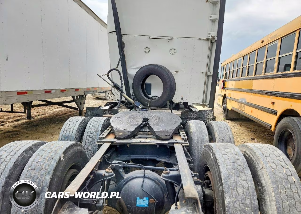 2021 Kenworth T680 Semi Truck VIN:1XKYDP9X0MJ446072 - 6