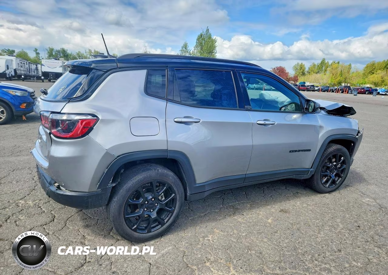2023 Jeep Compass Latitude VIN:3C4NJDBN7PT502262 - 3