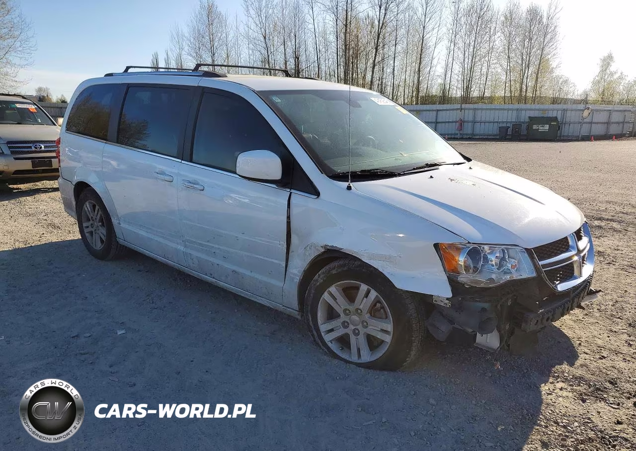 2019 Dodge Grand Caravan Crew VIN:2C4RDGDG9KR687371 - 4
