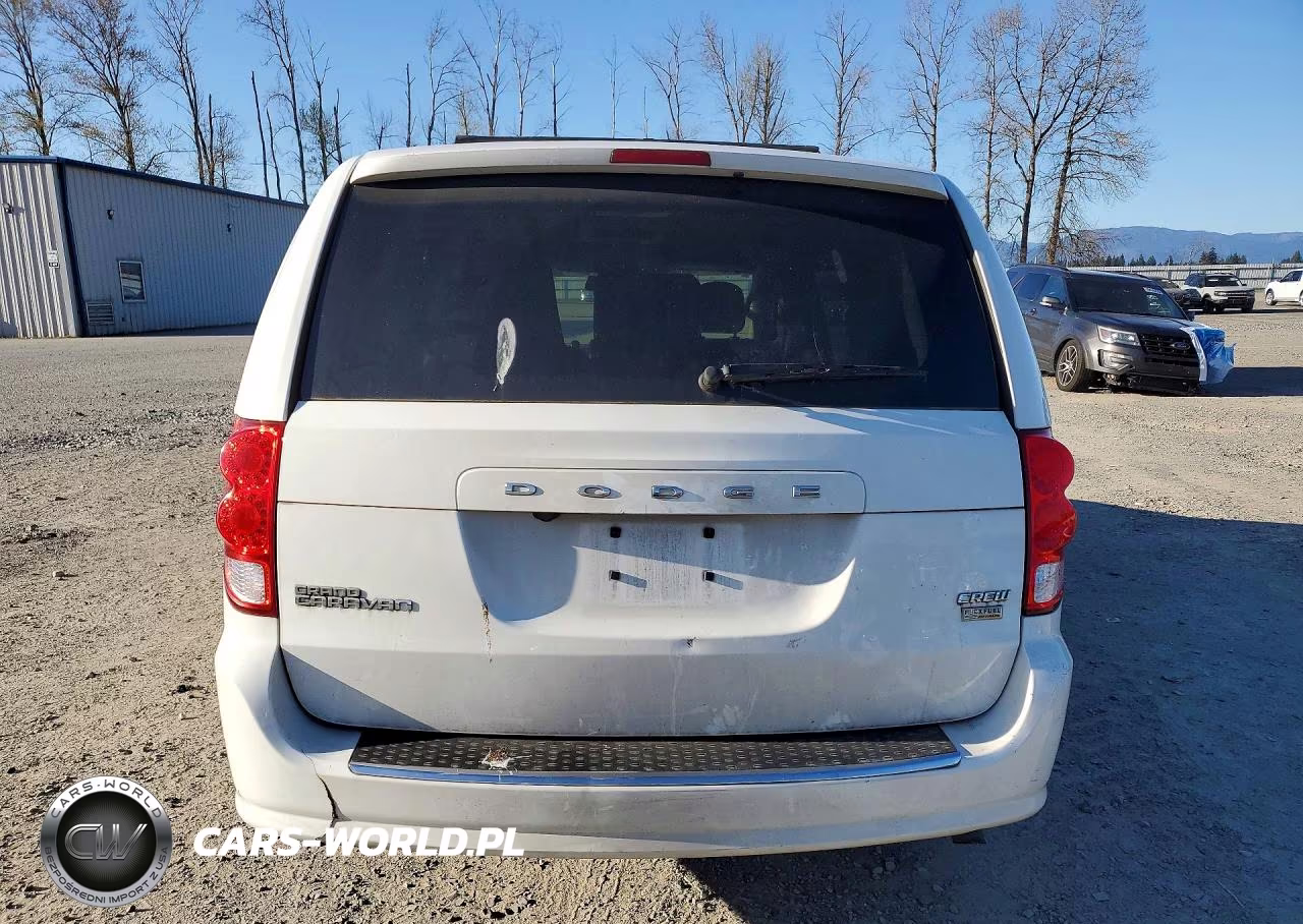 2019 Dodge Grand Caravan Crew VIN:2C4RDGDG9KR687371 - 6