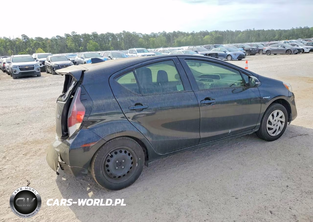2015 Toyota Prius VIN:JTDKDTB3XF1579720 - 3