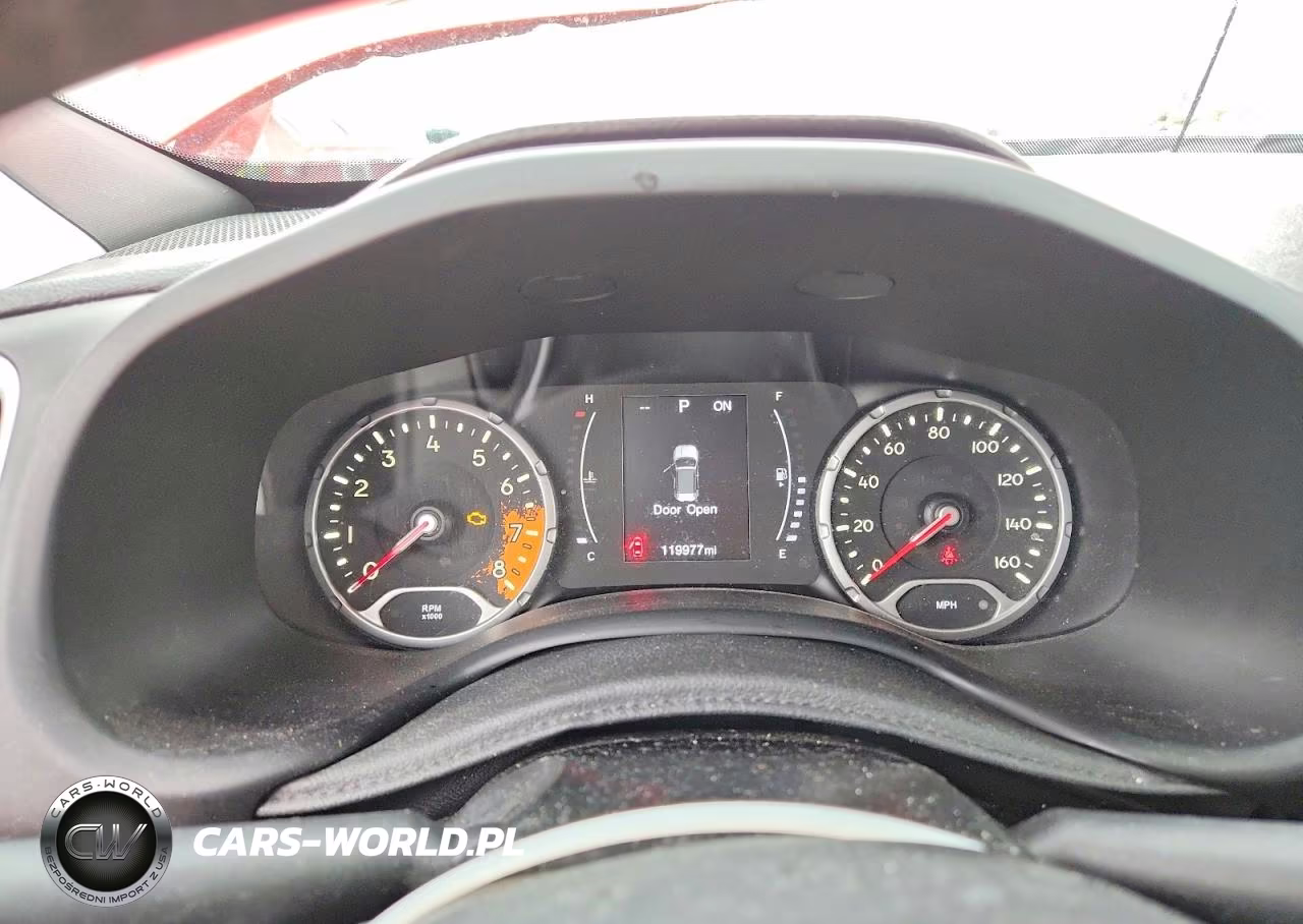 2018 Jeep Renegade Latitude VIN:ZACCJBBB4JPG95468 - 9