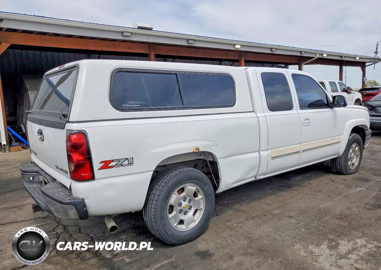 2005 Chevrolet Silverado K1500 VIN:1GCEK19Z25Z209704 - 3